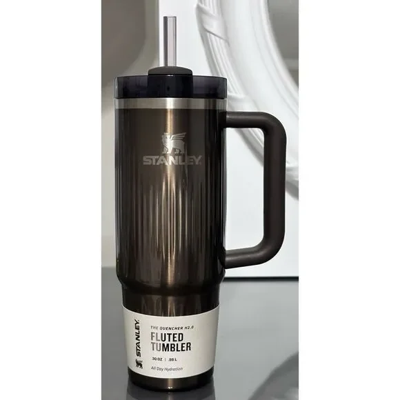 Stanley Quencher H2.0‎ Fluted Tumbler 30oz, GUNMETAL SHINE - Picture 2 of 5